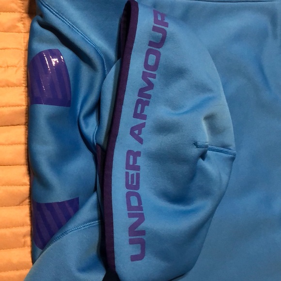 Under Armour Hoodie, Youth Large - Picture 5 of 6